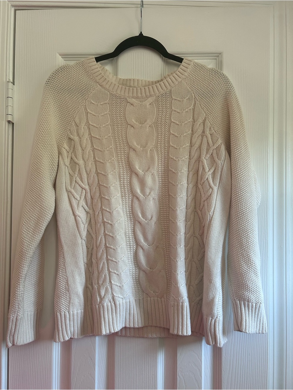 L.L. Bean Cream Cable-Knit Crewneck Fisherman Sweater Medium 100% Cotton Classic